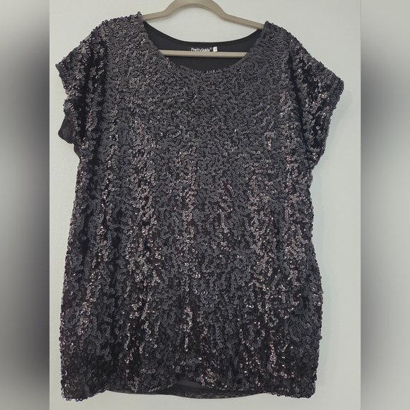 torrid Tops - PrettyGuide Black Sequin Short Sleeve Party Top Size L